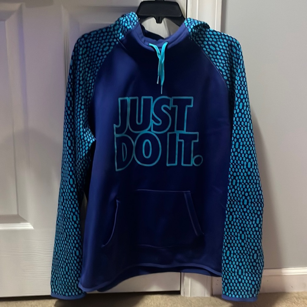 Nike sweatshirt